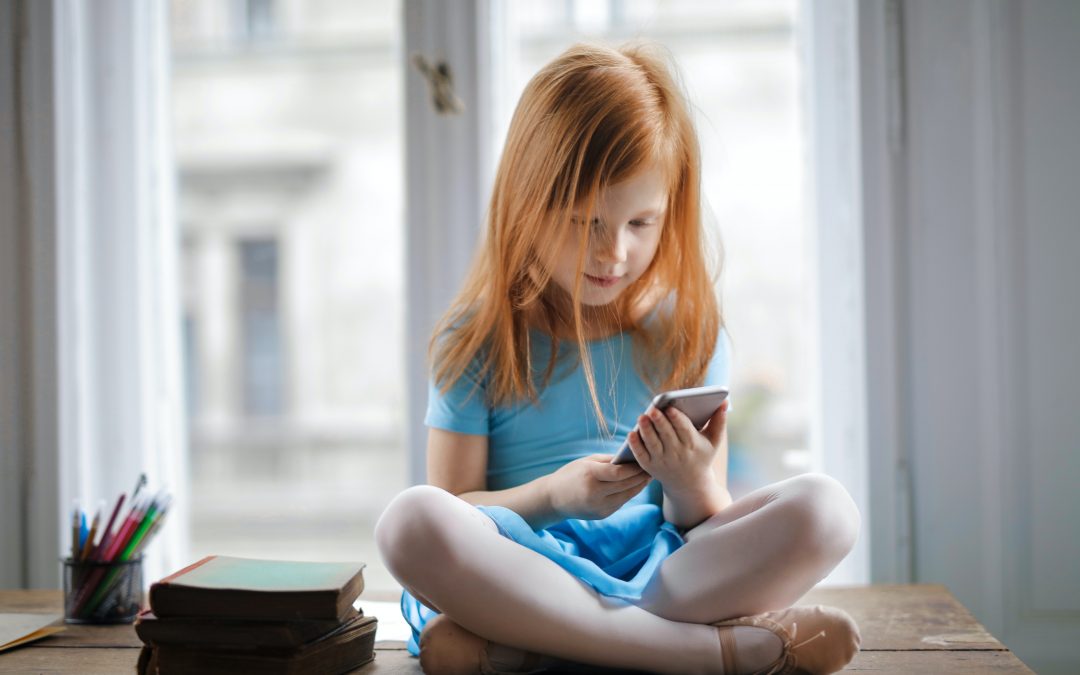 5 Tips Mengatasi Anak Kecanduan Gadget, Orang Tua Wajib Tahu!